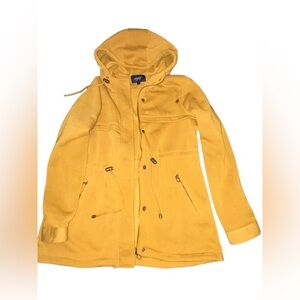 Daytrip Yellow Jacket